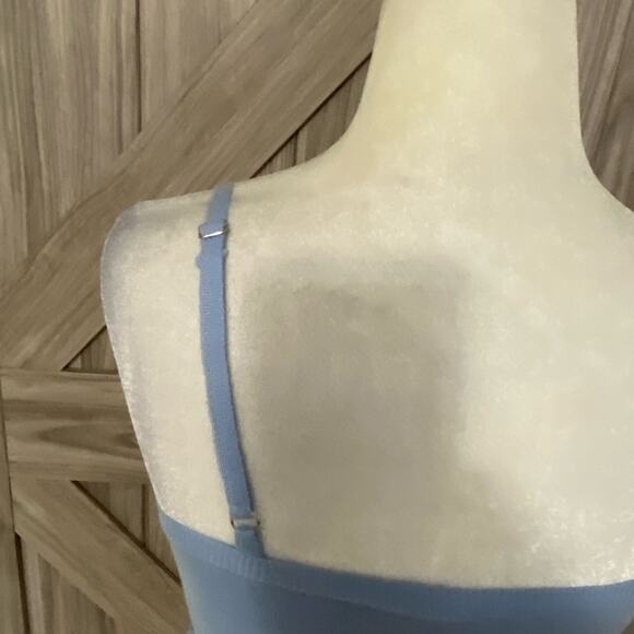 NWT Le Lis Small sky blue tie back top - Picture 4 of 4